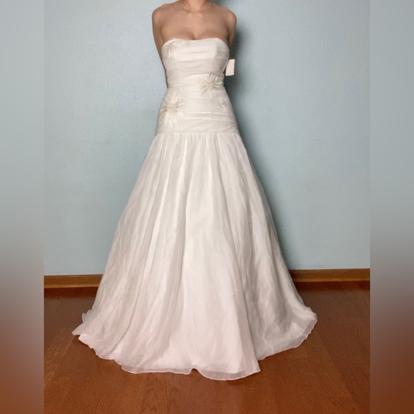 2 sunflower embroidery crepe pleated train mermaid trumpet wedding dress Galina - Picture 5 of 9